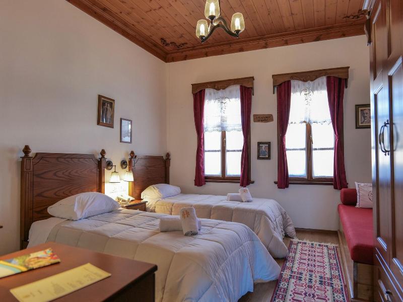 Hotel Bineri image
