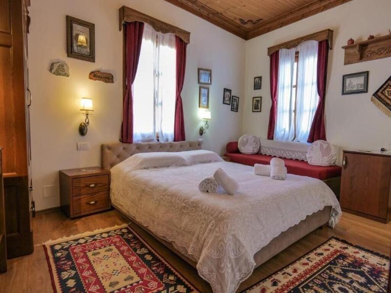 Hotel Bineri image