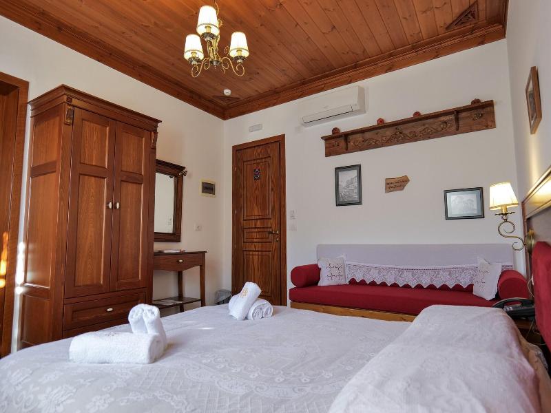 Hotel Bineri image