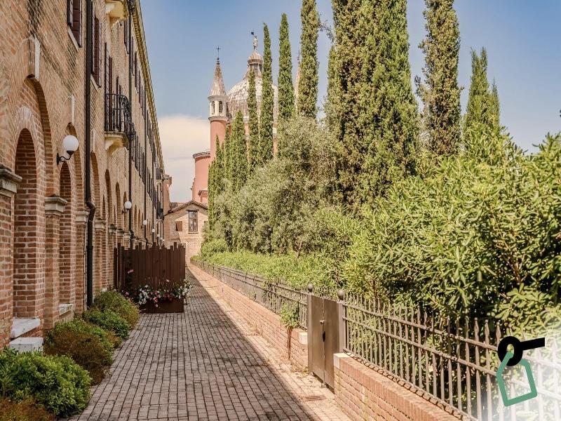 Hotiday Venezia Cape image