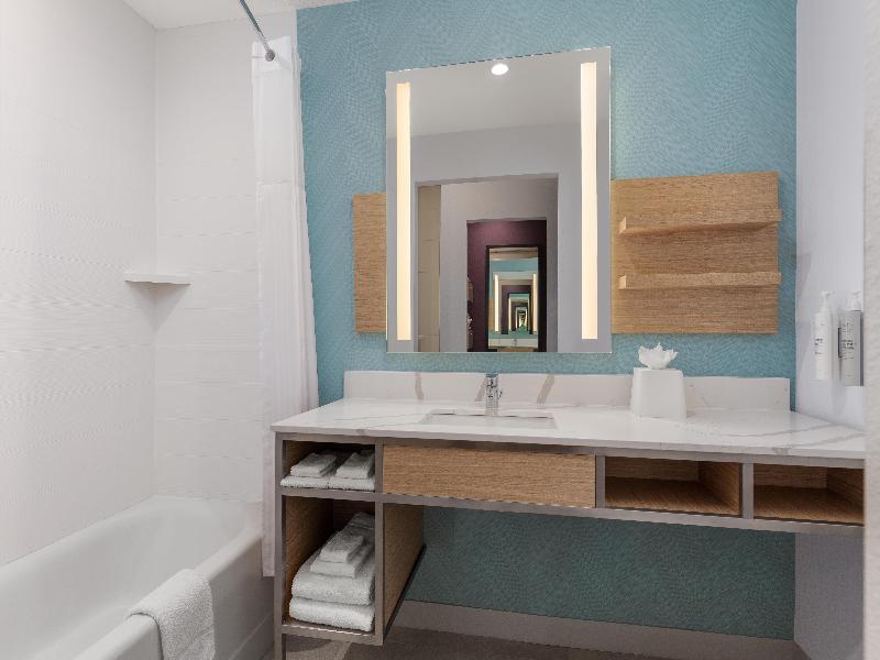 Hilton Garden Inn Wichita Airport image