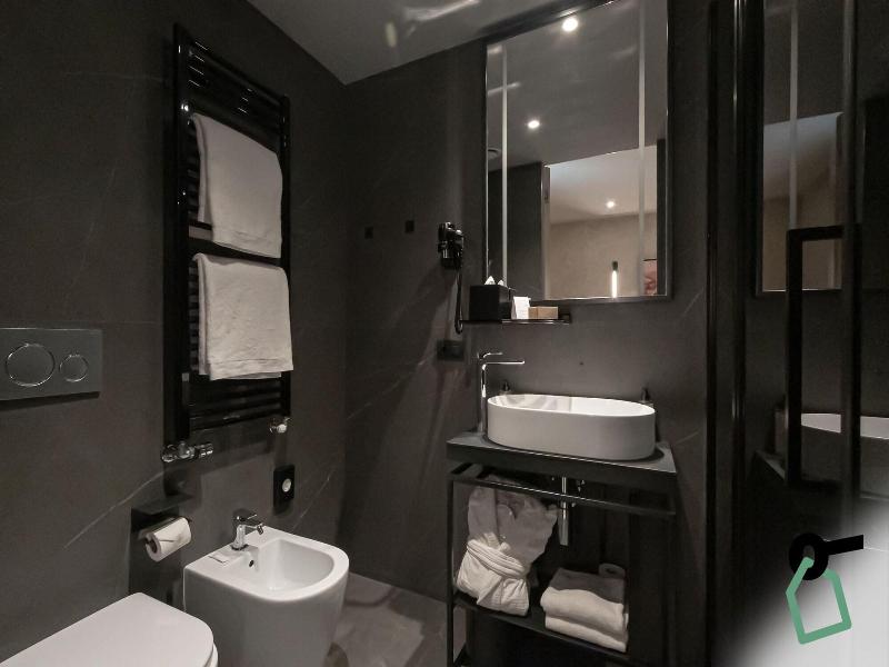 Hotiday Room Collection – Milano Cinque Giornate image