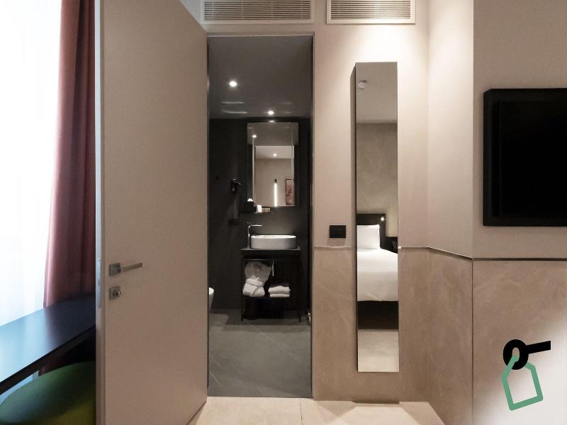 Hotiday Room Collection – Milano Cinque Giornate image