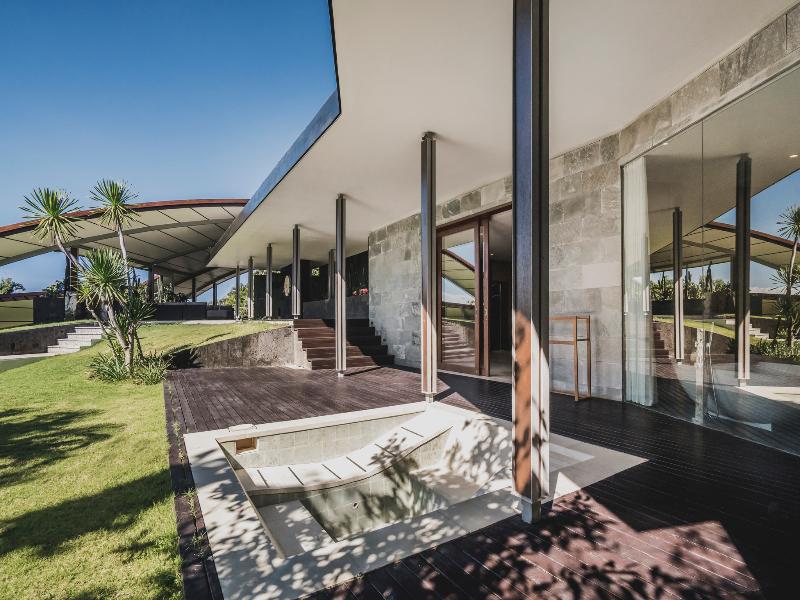 Seascape Beach Resort & Spa Uluwatu By Ini Vie image