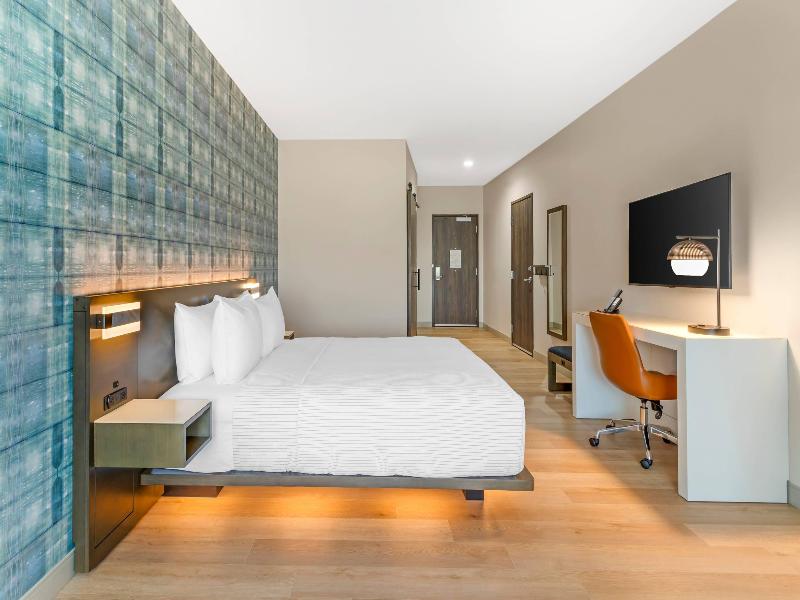 Cambria Hotel Fort Worth - Medical Center image