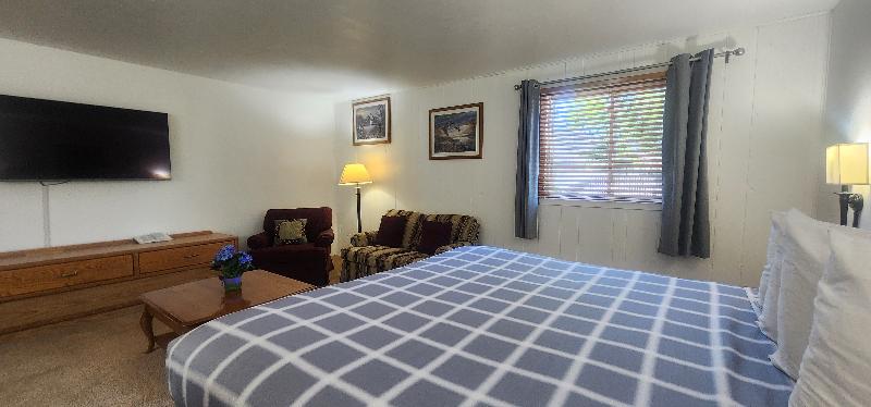 Lantern Motel image