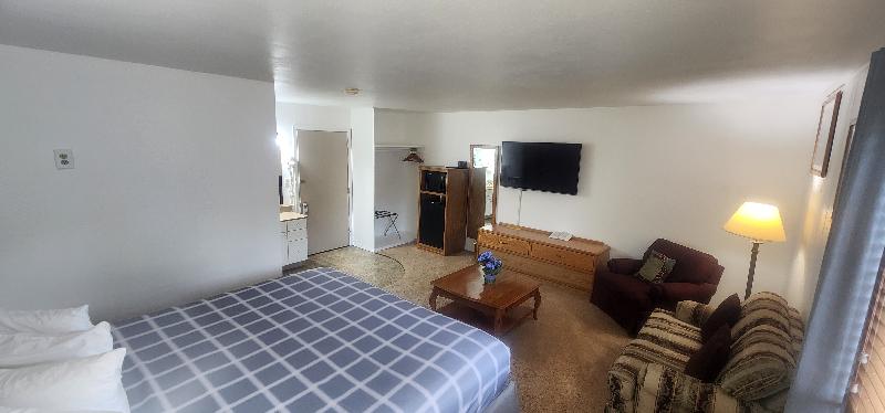 Lantern Motel image