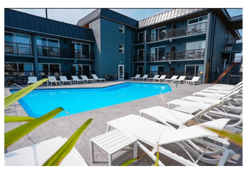 The Boulevard Hotel image