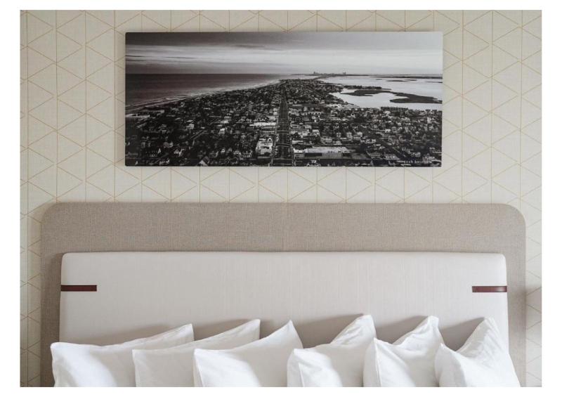 The Boulevard Hotel image
