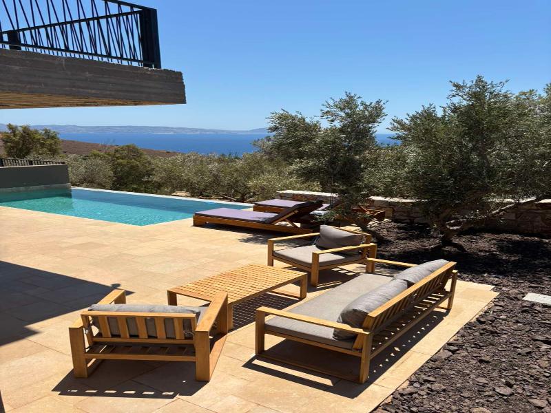 Petres Luxury Villas image