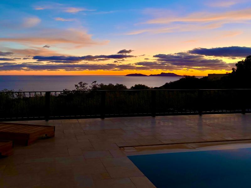 Petres Luxury Villas image