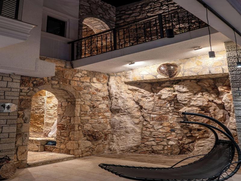Art Hotel image