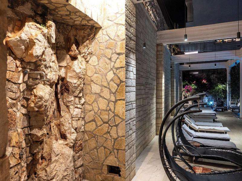 Art Hotel image