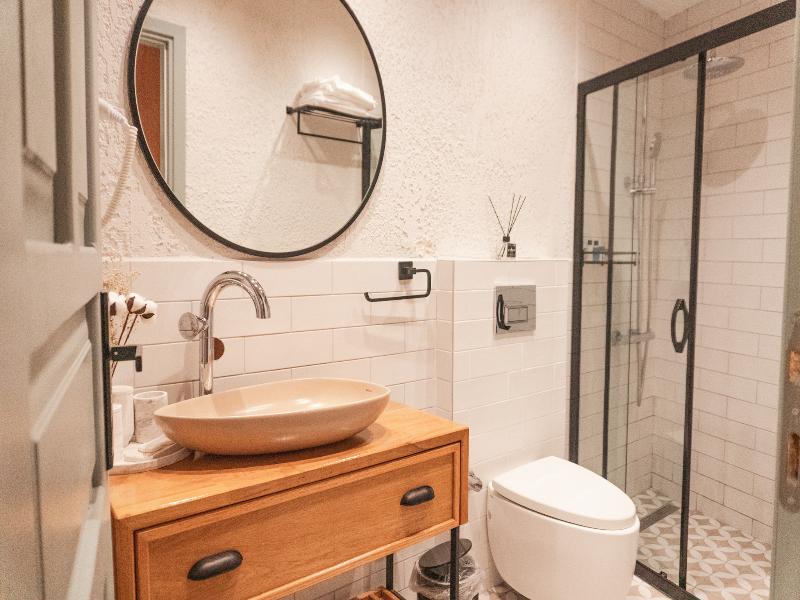 Qara Otel image