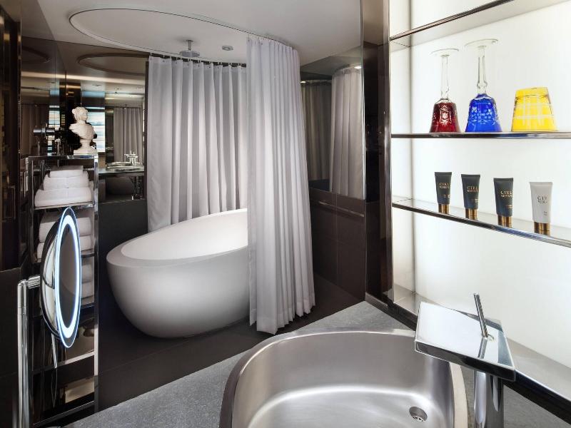 SLS Beverly Hills image