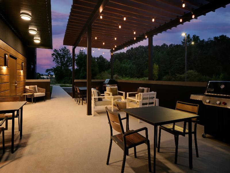 Livsmart Studios By Hilton Tullahoma image