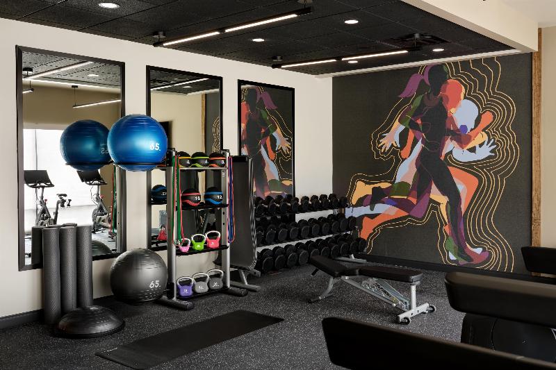 Livsmart Studios By Hilton Tullahoma image