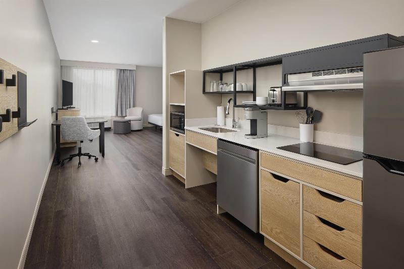 Livsmart Studios By Hilton Tullahoma image