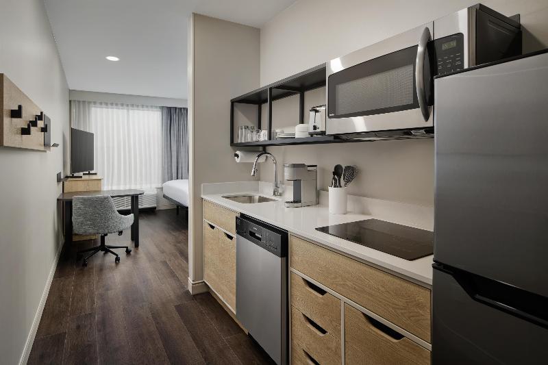Livsmart Studios By Hilton Tullahoma image