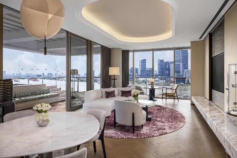 Waldorf Astoria Shanghai Qiantan image