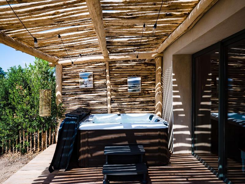 Le Hameau des Pesquiers Ecolodge, Curio Collection image