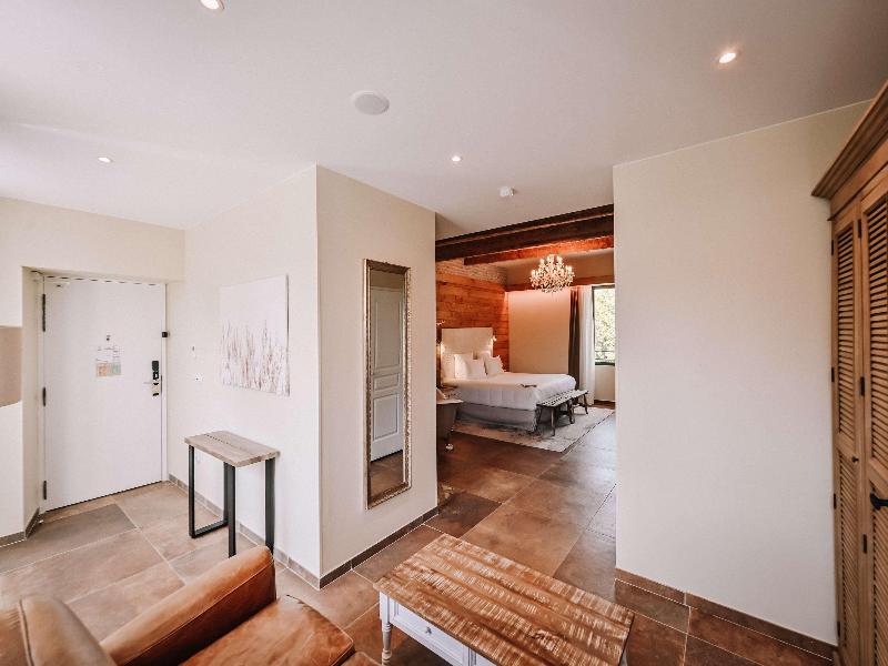 Le Hameau des Pesquiers Ecolodge, Curio Collection image