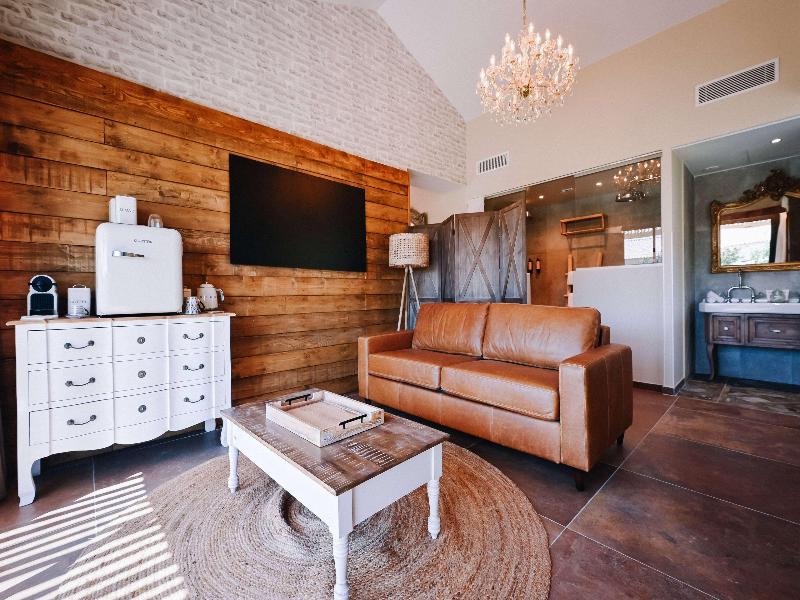 Le Hameau des Pesquiers Ecolodge, Curio Collection image