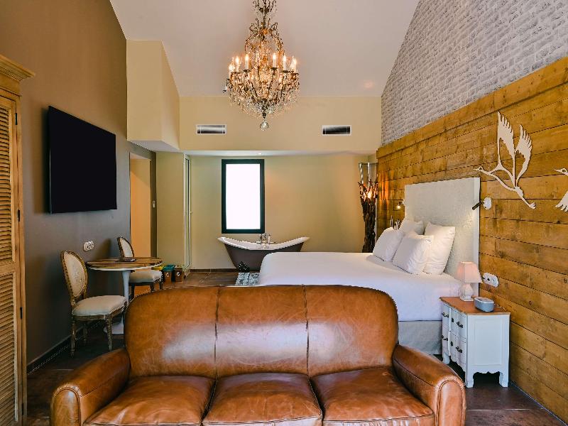 Le Hameau des Pesquiers Ecolodge, Curio Collection image