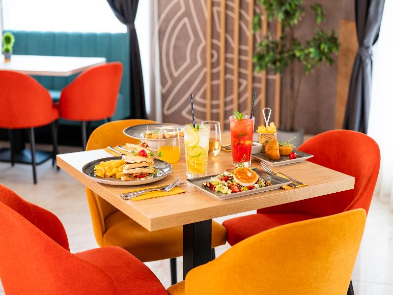 Airport Hotel Budapest image