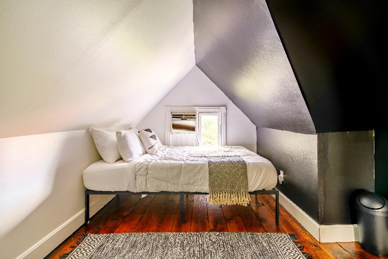 Jungle House - Luxury Stays image