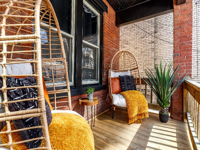 Jungle House - Luxury Stays image