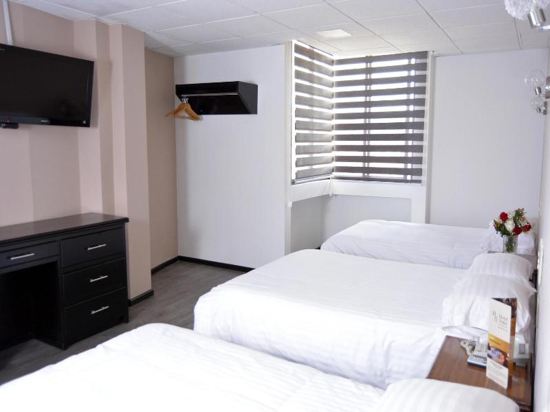 Hotel Italia Cuenca image