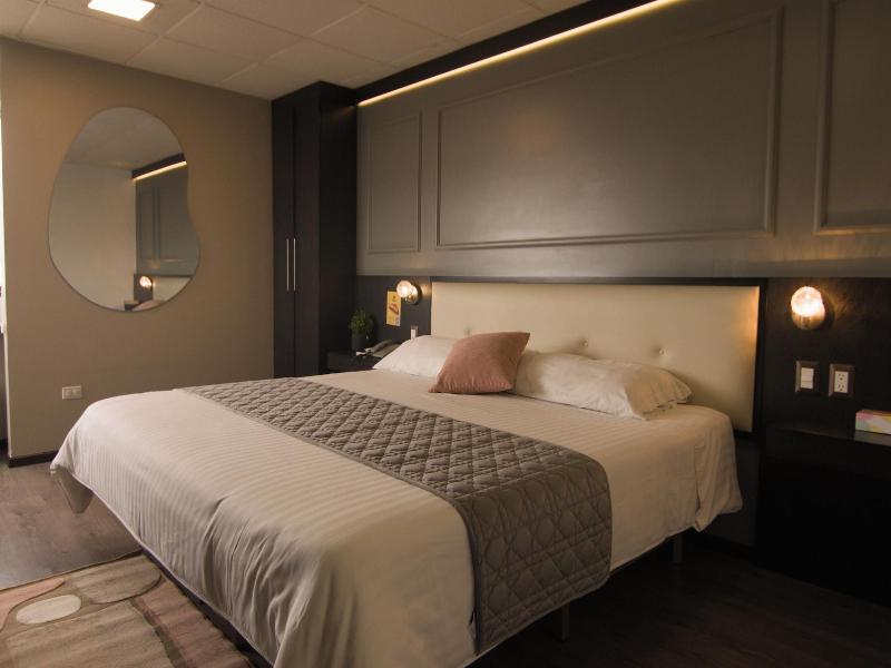Hotel Italia Cuenca image