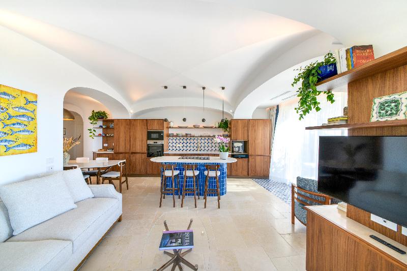 Orablu Exclusive Villas - Image 6