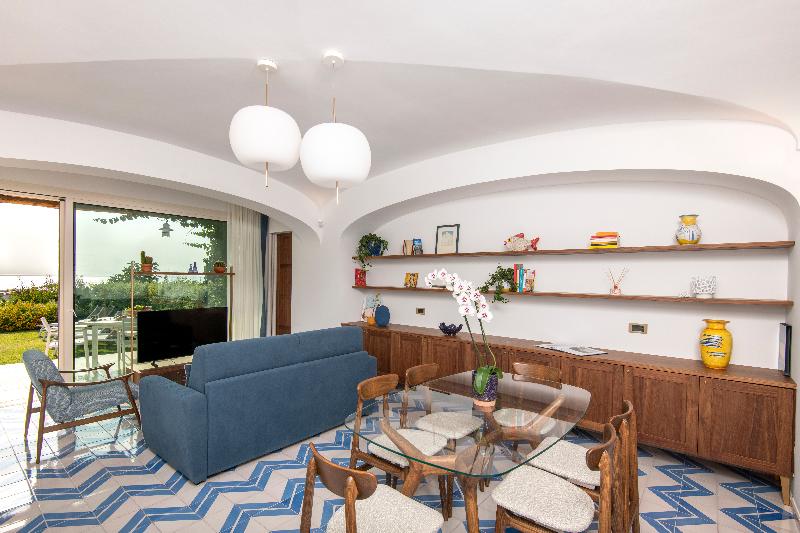 Orablu Exclusive Villas - Image 9