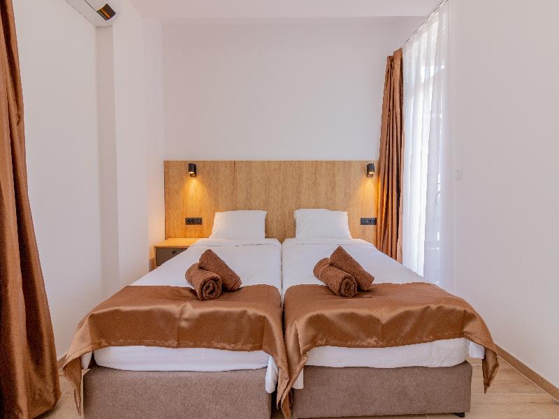Lago Hotel & Spa image