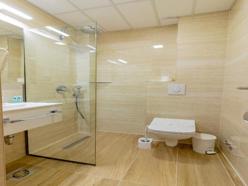 Lago Hotel & Spa image
