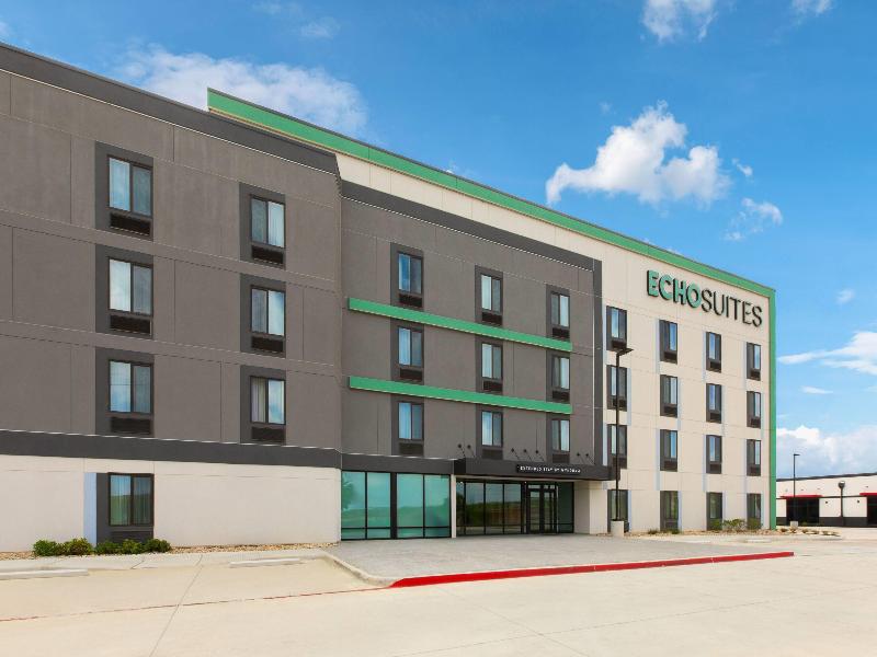 ECHO Suites Extended Stay Wyndham Ft Worth Allianc — exterior view