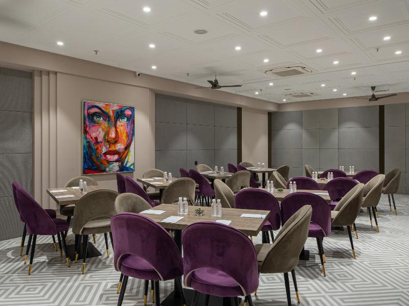 Hotel Sunstar Grand image