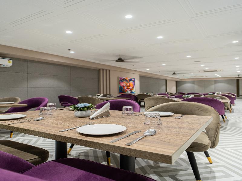 Hotel Sunstar Grand image