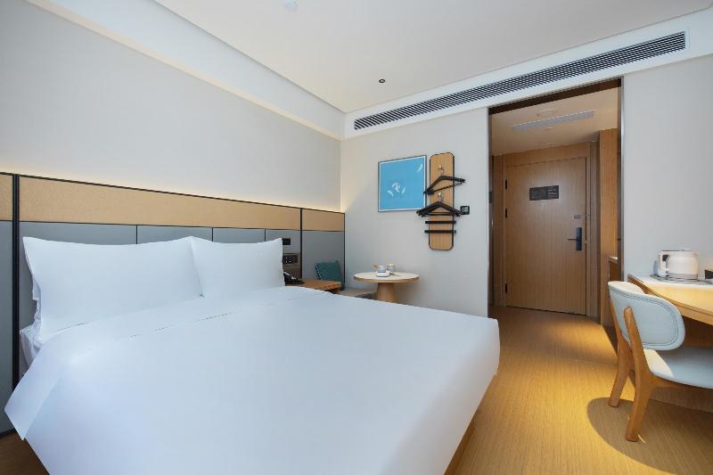 Ji Hotel (Guangzhou Modisha Metro Station) image