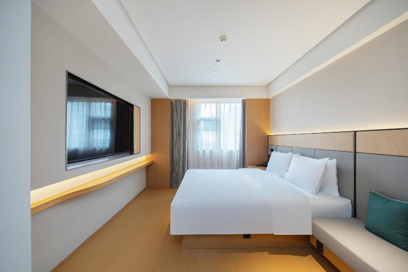 Ji Hotel (Guangzhou Modisha Metro Station) image