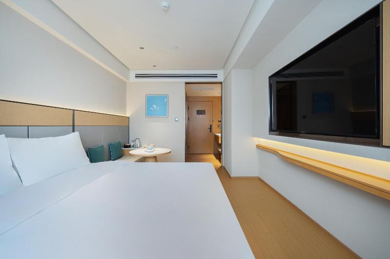 Ji Hotel (Guangzhou Modisha Metro Station) image
