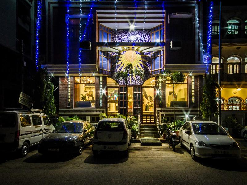 The Suncourt Hotel Yatri image