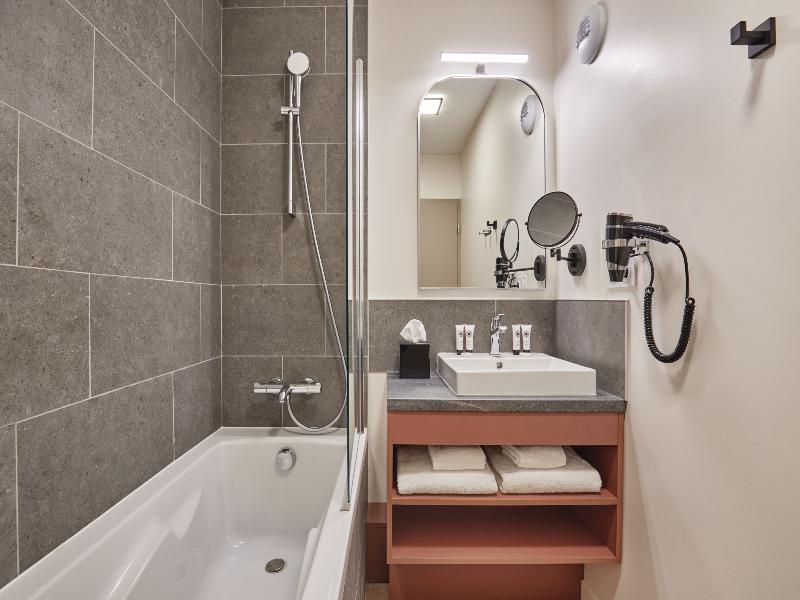 Hotel L'Ecrin Blanc by Odalys image