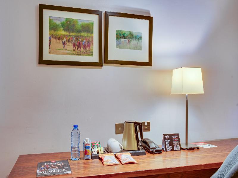 Leola Boutique Hotel Ikeja - Lagos image