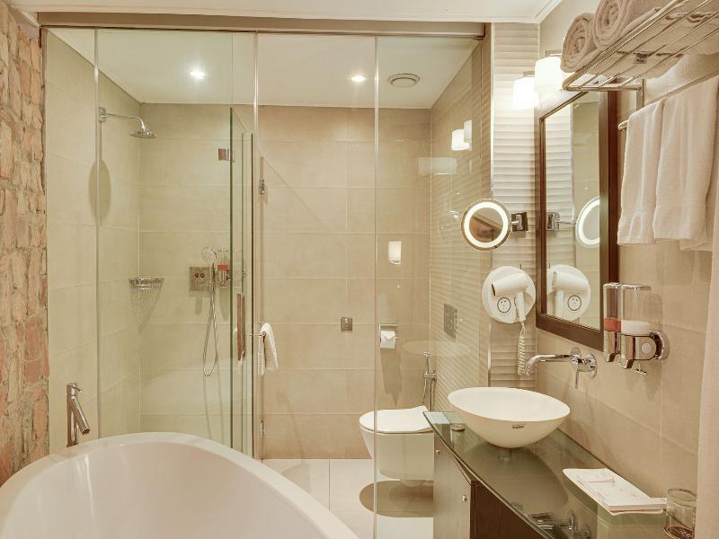 Leola Boutique Hotel Ikeja - Lagos image