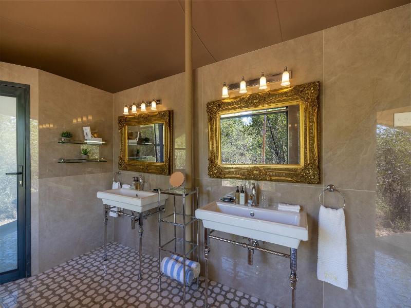 Oase By 7 Star Lodges image