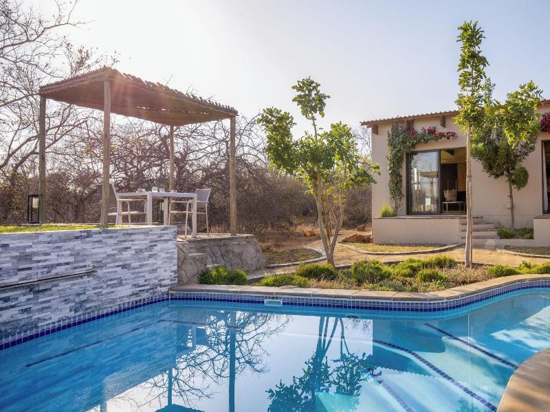 Oase By 7 Star Lodges image