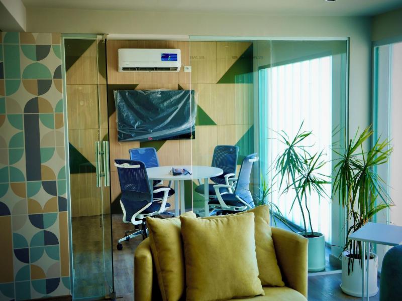 Empire Hotel Buenos Aires image